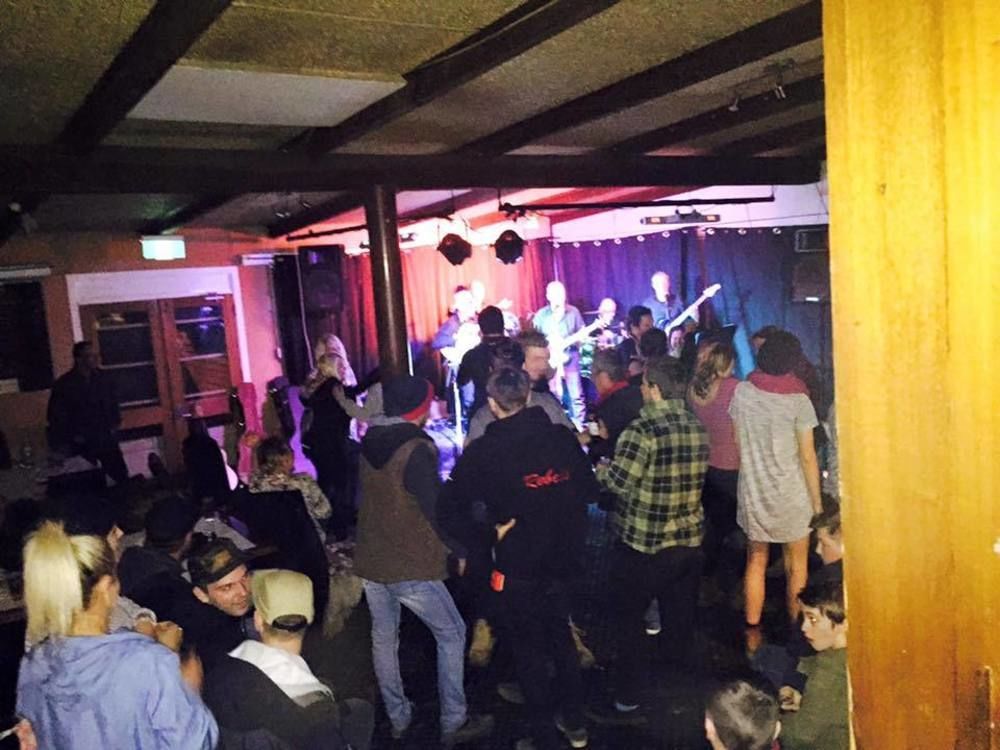 The Corner Hotel อเล็กซานดรา ภายนอก รูปภาพ