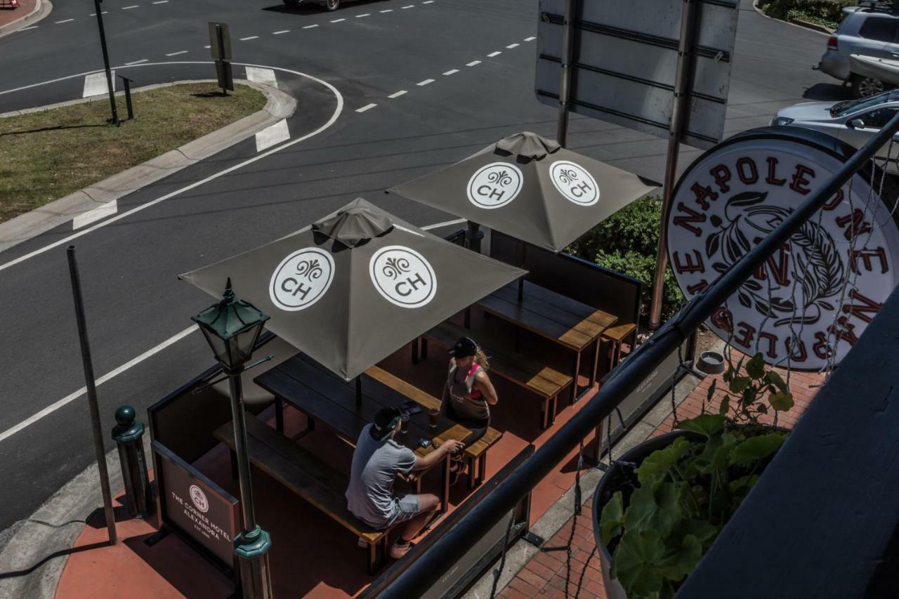 The Corner Hotel อเล็กซานดรา ภายนอก รูปภาพ